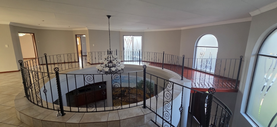 5 Bedroom Property for Sale in Roylglen Gardens Northern Cape